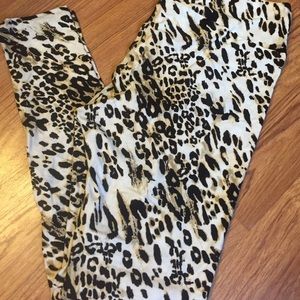 🦄 LLR OS leopard leggings!!